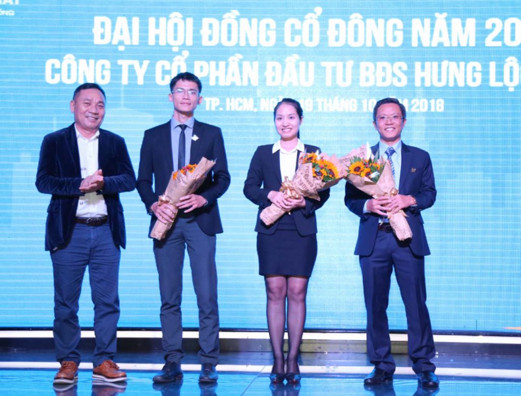 Ban kiểm soát nhiệm kì 2018 - 2023 ra mắt trước Đại hội