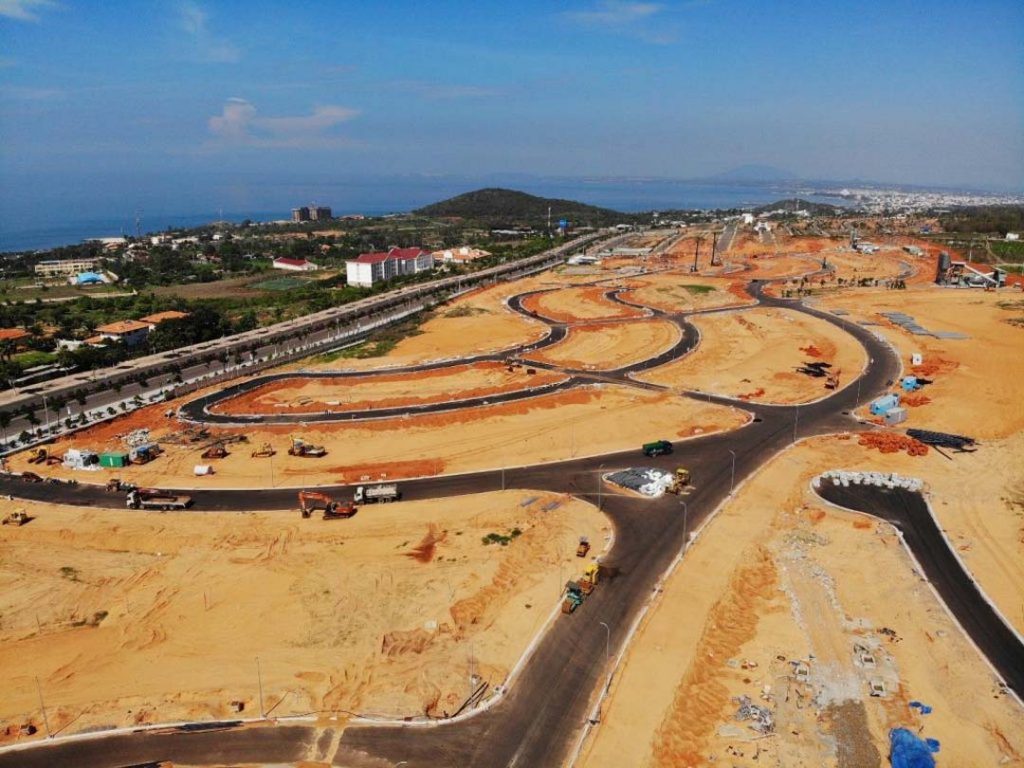 Hoàn thiện các tuyến đường nội khu Summerland Mũi Né